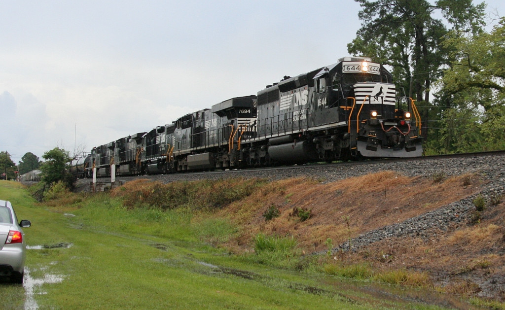 NS NB freight